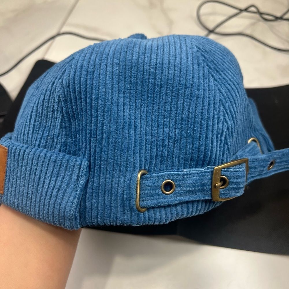 Men’s Ribbed Brimless Beanie - Navy Blue - Picture 5 of 6
